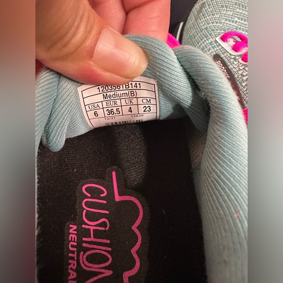 Brooks Ghost 14 Women's Cushioned Size 6 Teal and Pink - Picture 5 of 12